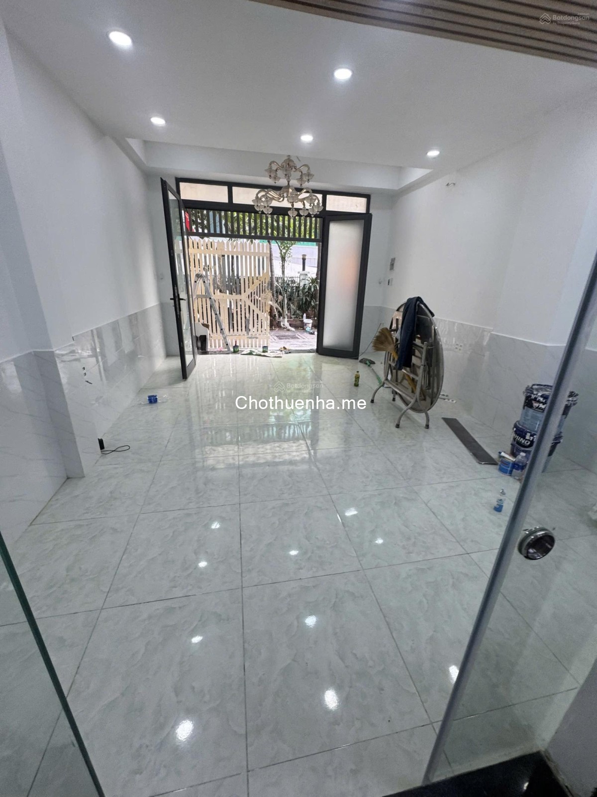 Cho thuê nhà Nam Kỳ Khởi Nghĩa – Quận 3 - trệt, 3 lầu + sân thượng