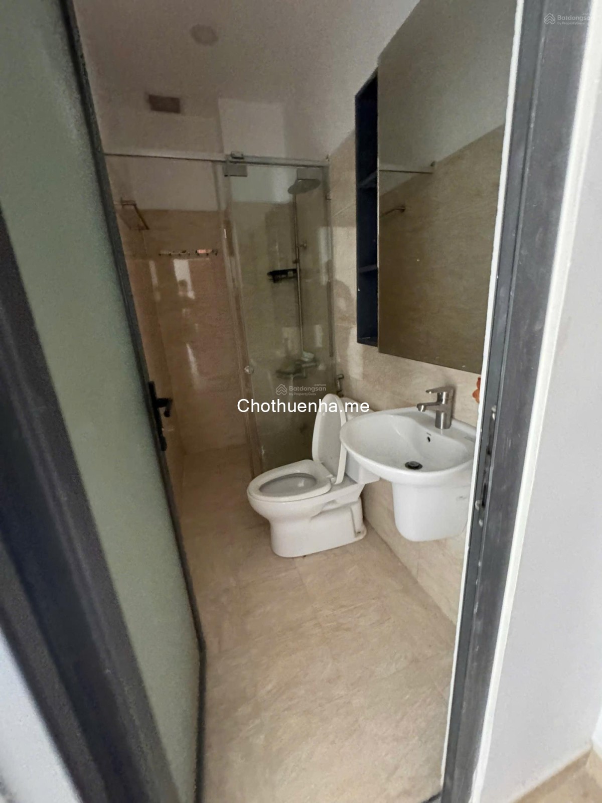 Cho thuê nhà Nam Kỳ Khởi Nghĩa – Quận 3 - trệt, 3 lầu + sân thượng