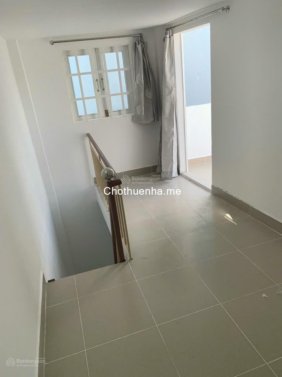 Cho thuê nhà hẻm Hồ Hảo Hớn – Quận 1 - 2 lầu, 2 nhà vệ sinh