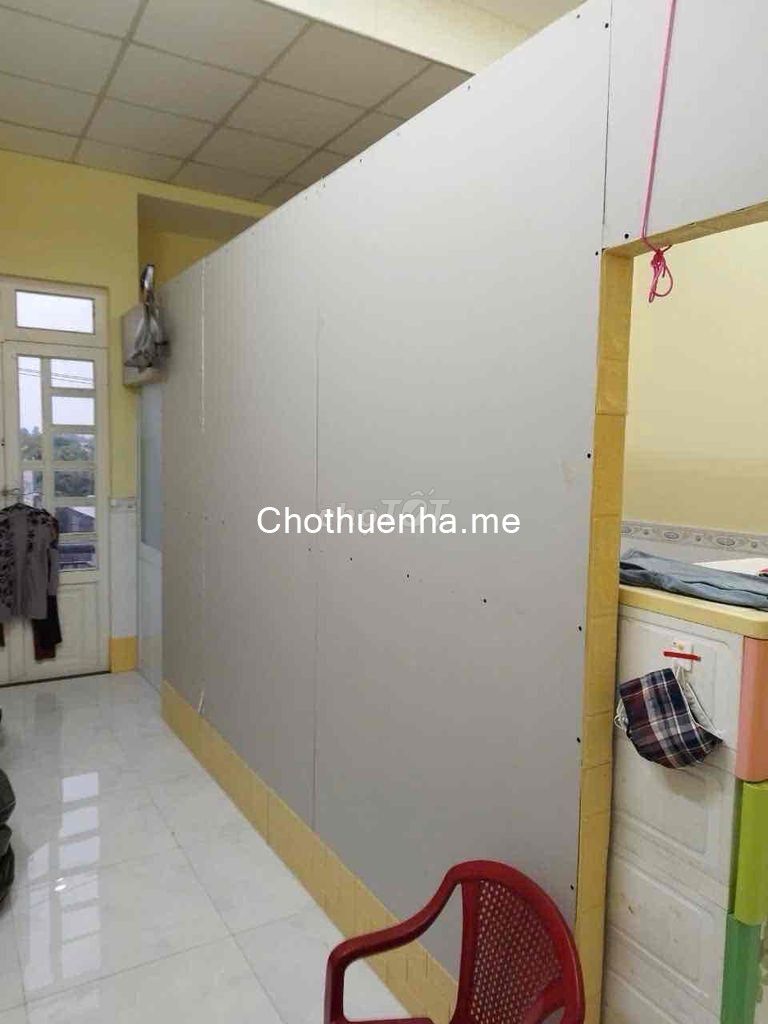 Cho thuê nhà mặt tiền đường Đặng Thúc Vịnh, giá cực tốt