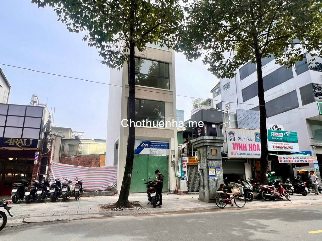 Cho thuê nhà mặt tiền Trần Quang Khải, gần Hai Bà Trưng – P. Tân Định, Quận 1