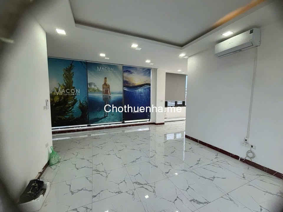 Cho thuê nhà Mặt Phố Đội Cấn, 7 tầng x 70m2, mặt tiền 3.9m, Spa, Trung tâm, VPcty
