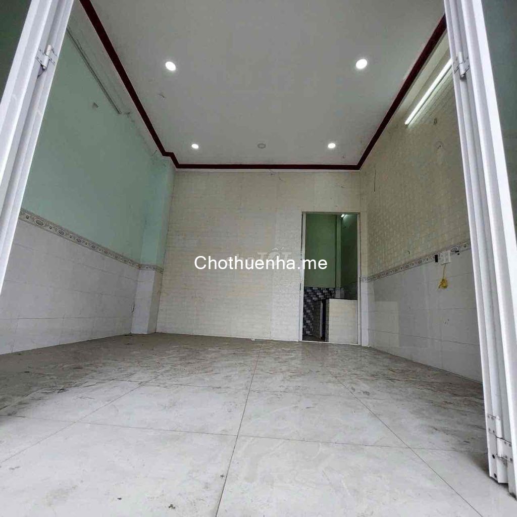 Cho thuê nhà mặt tiền đường Đặng Thúc Vịnh, giá cực tốt