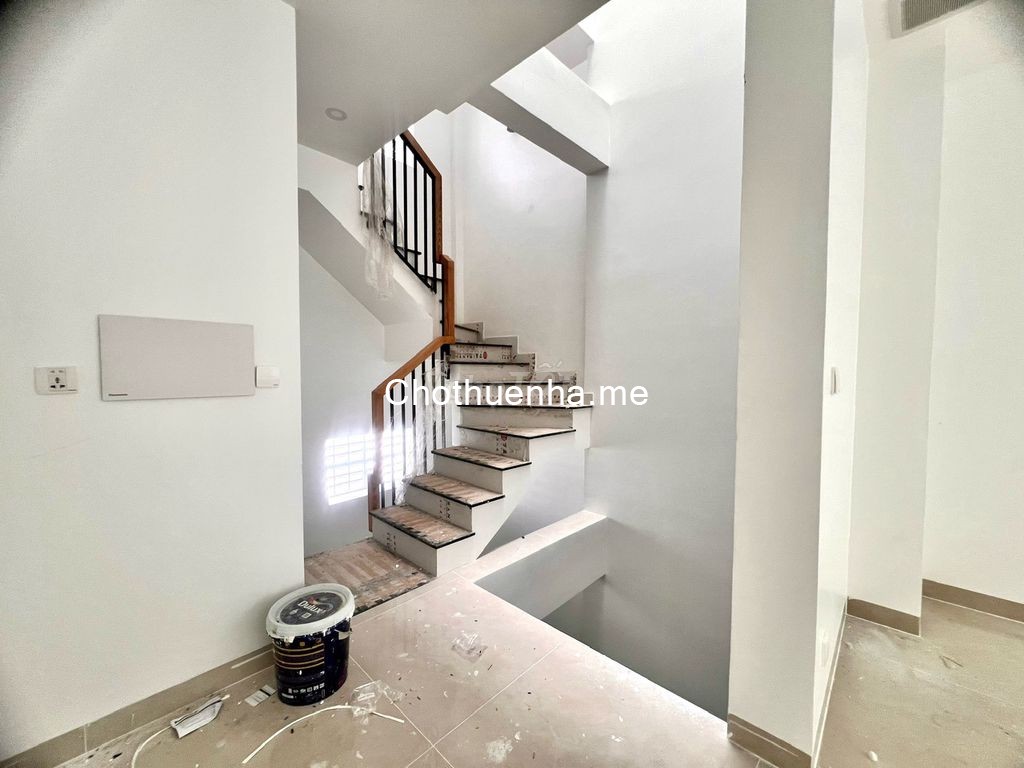 Cho thuê nhà mặt tiền Trần Quang Khải, gần Hai Bà Trưng – P. Tân Định, Quận 1