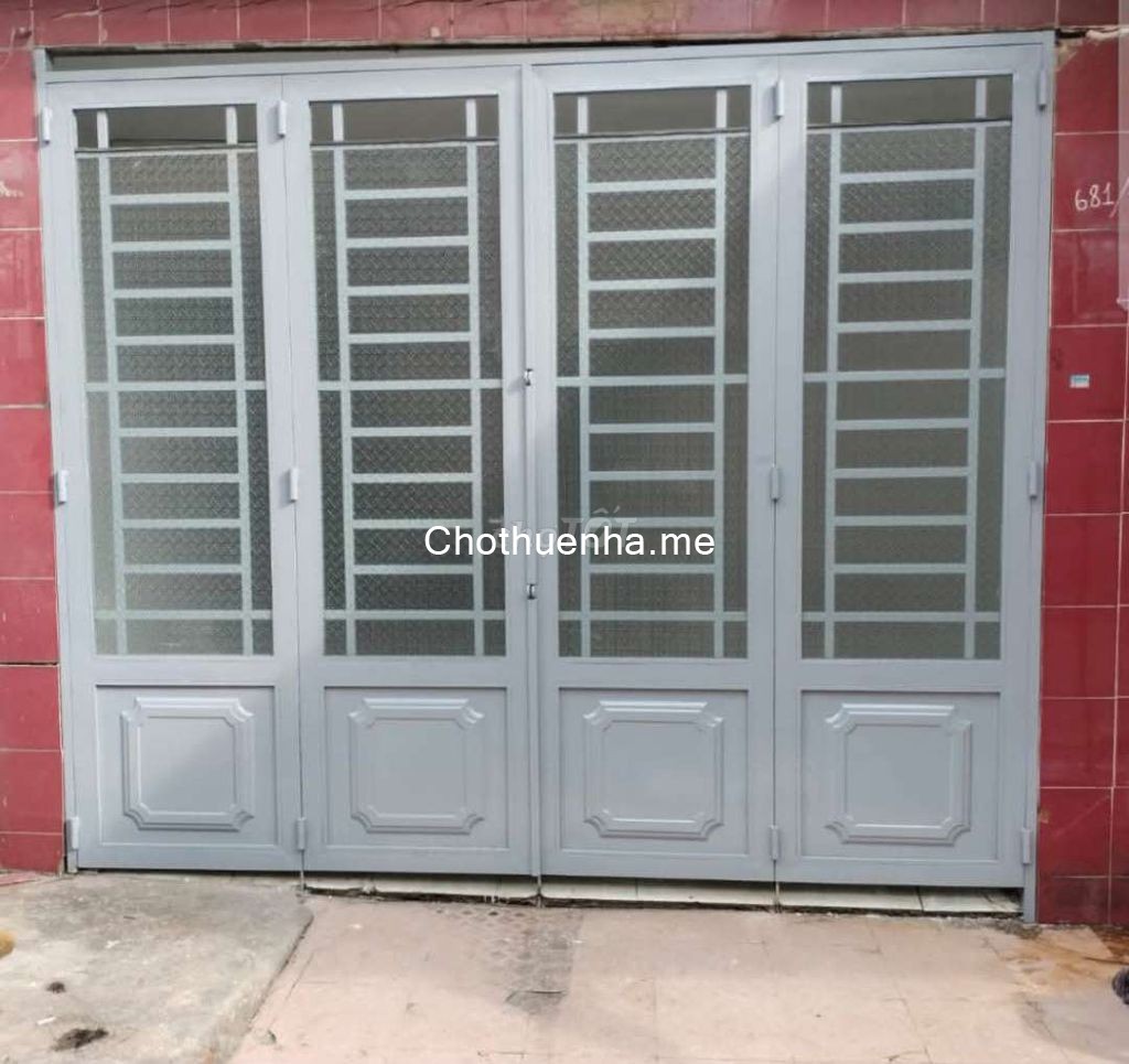 Cho thuê nhà dạng kiot phù hợp kinh doanh buôn bán ngay vòng Xoay Phú Lâm