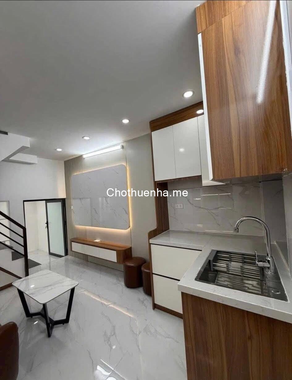 Cho thuê nhà ngõ chợ Khâm Thiên, 3 tầng x 23m2, 3 ngủ, 2 vệ sinh, 8.5 Triệu