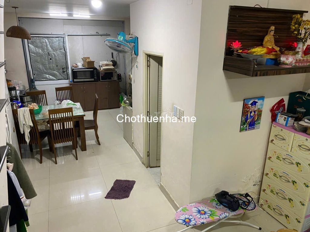 Cho thuê nhà mặt tiền Bùi Văn Ba, 3 tầng, 4 phòng ngủ (có máy lạnh), 3WC