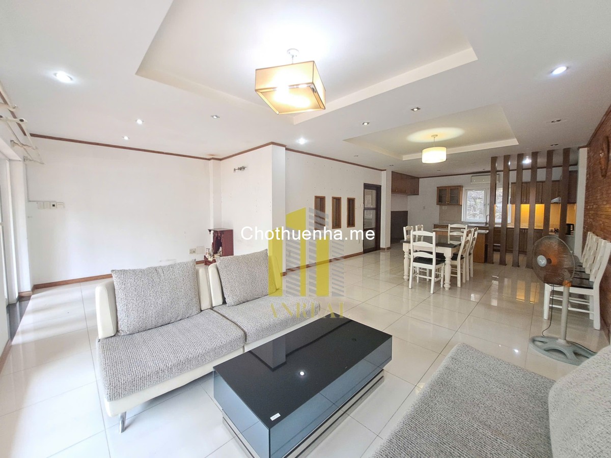 Villa Phố Có Hầm 3 Lầu - 5 Phòng Ngủ Giá 40 Triệu