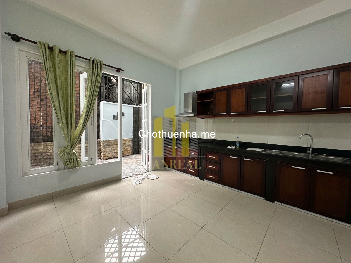 Nhà đường Trần Não mới tinh, giá 25 triệu, 4 phòng