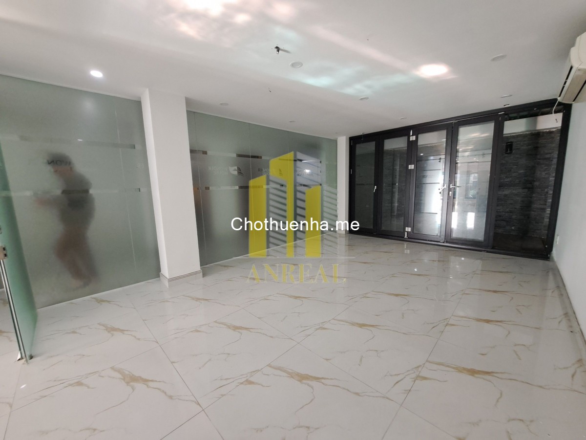 Toà Nhà Văn Phòng Hầm 4 Lầu Sàn Trống Giá 85 Triệu