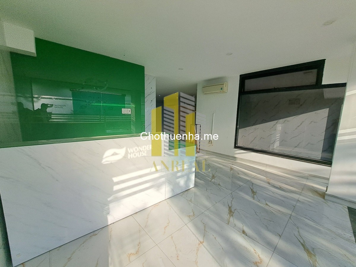 Toà Nhà Văn Phòng Hầm 4 Lầu Sàn Trống Giá 85 Triệu