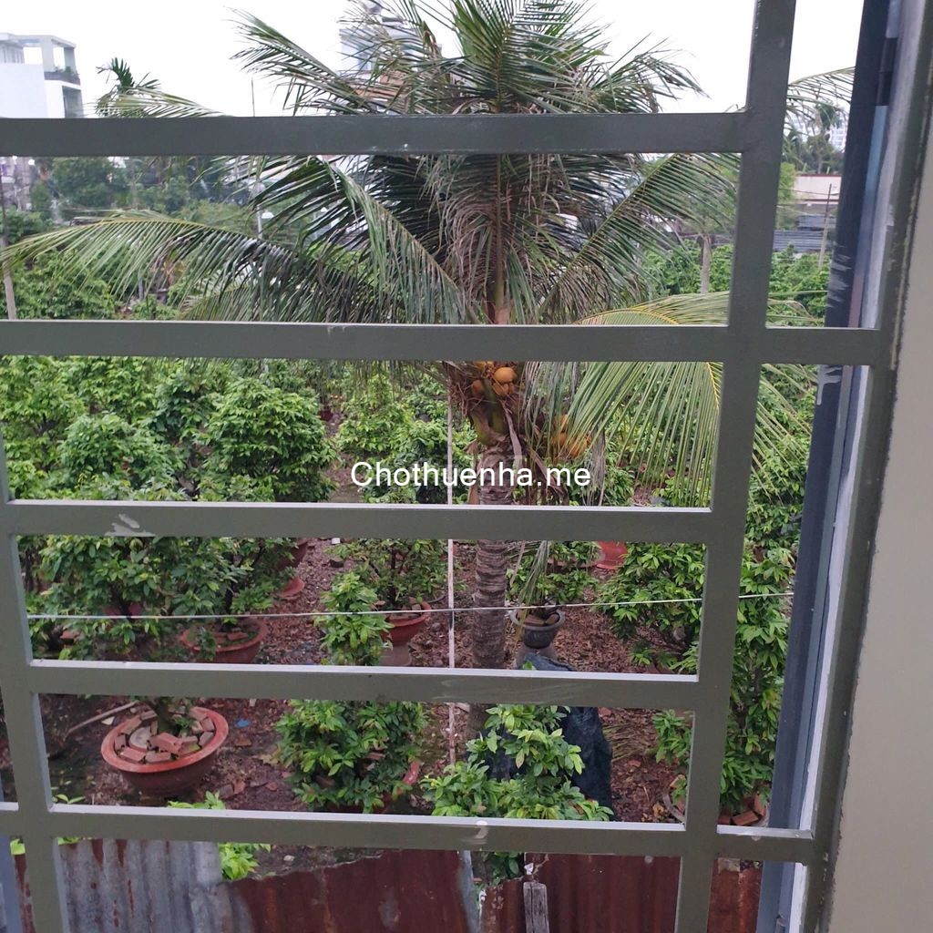 Chính chủ cho thuê nhà nguyên căn 1 trệt, 1 gác hẻm thoáng mát có hè, sân riêng