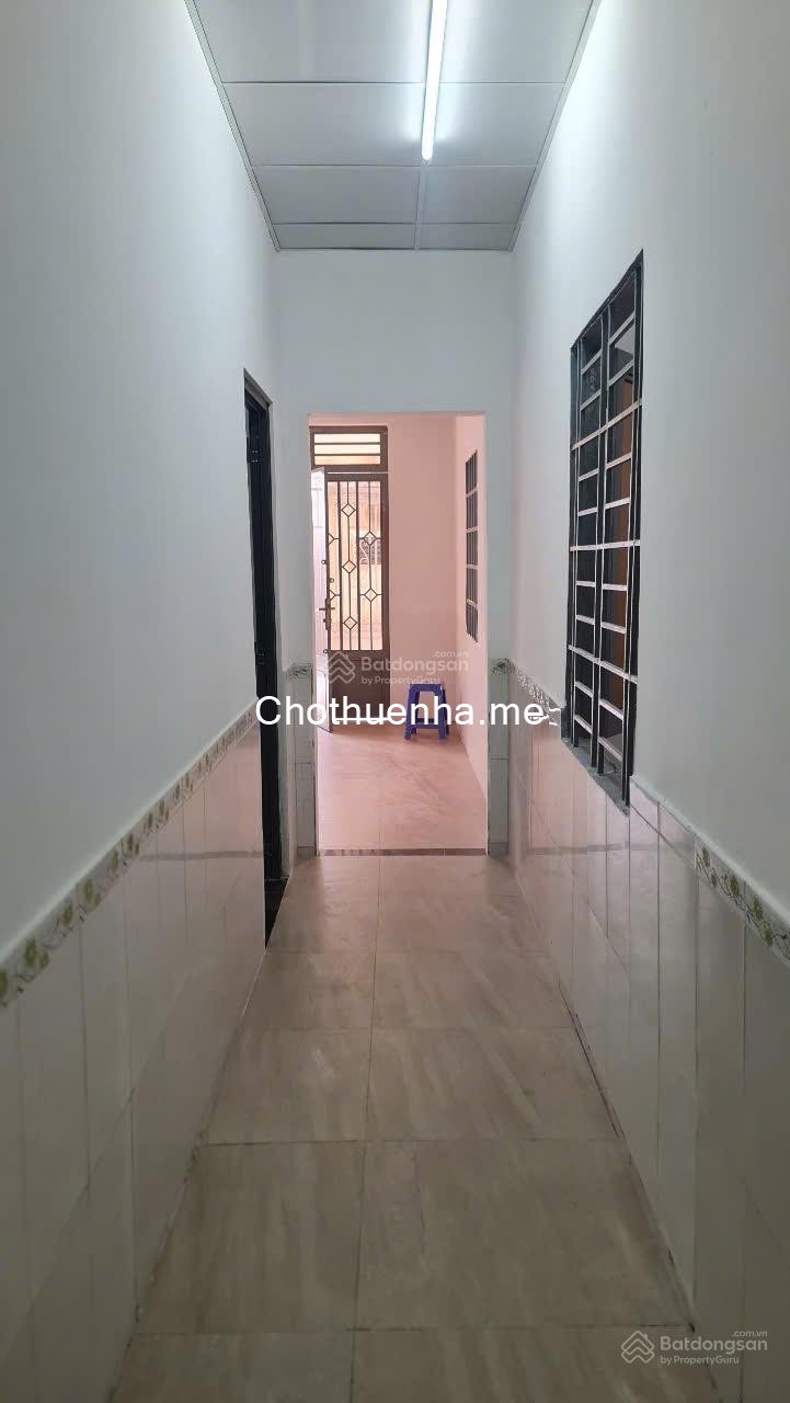 Cho thuê nhà 1 trệt 1 lầu có sân rộng tại Tam Bình, Thủ Đức
