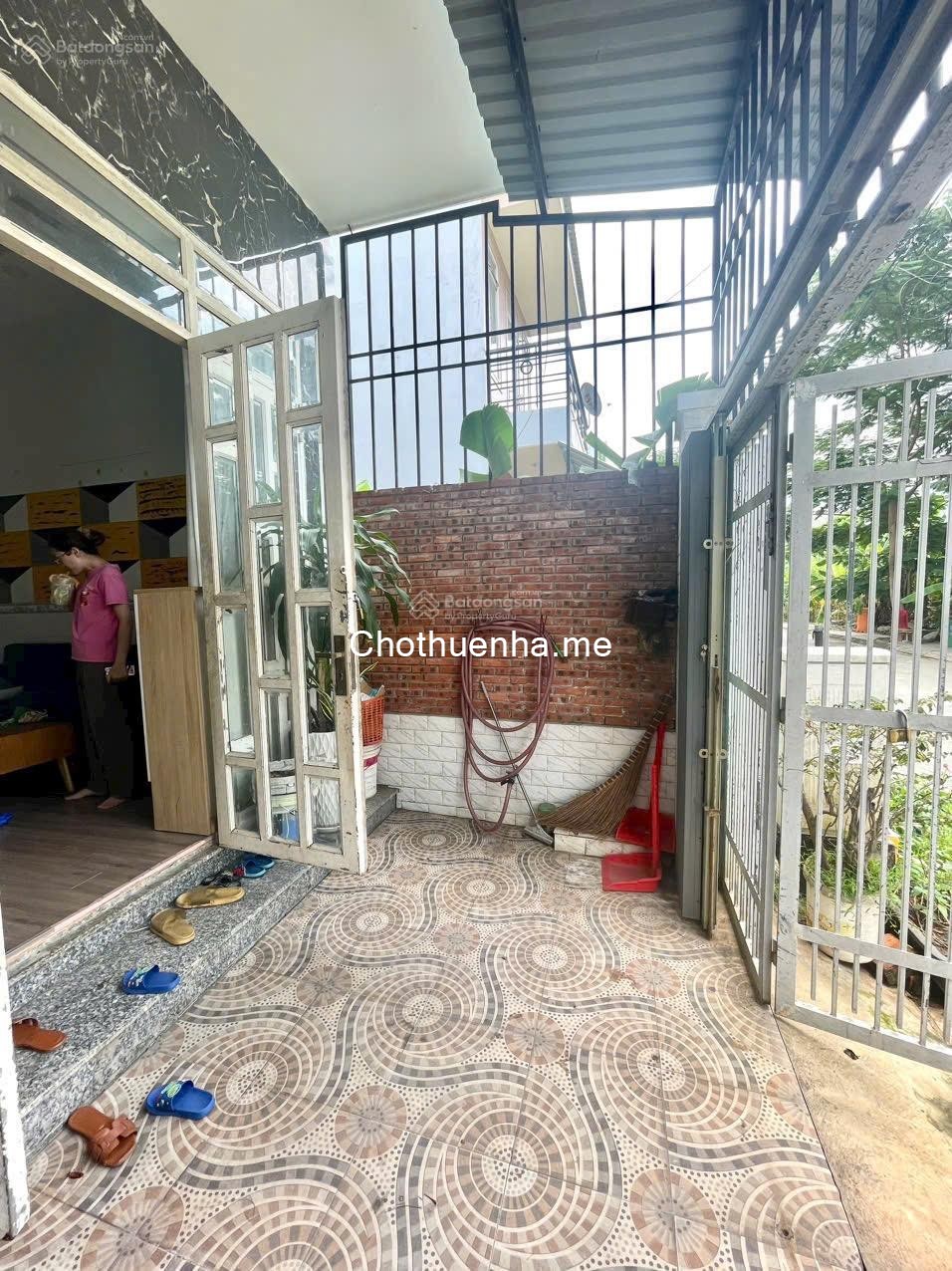 Nhà 2 tầng 2 phòng ngủ 2wc có nội thất khu yên tĩnh đường 9m Tam Đa