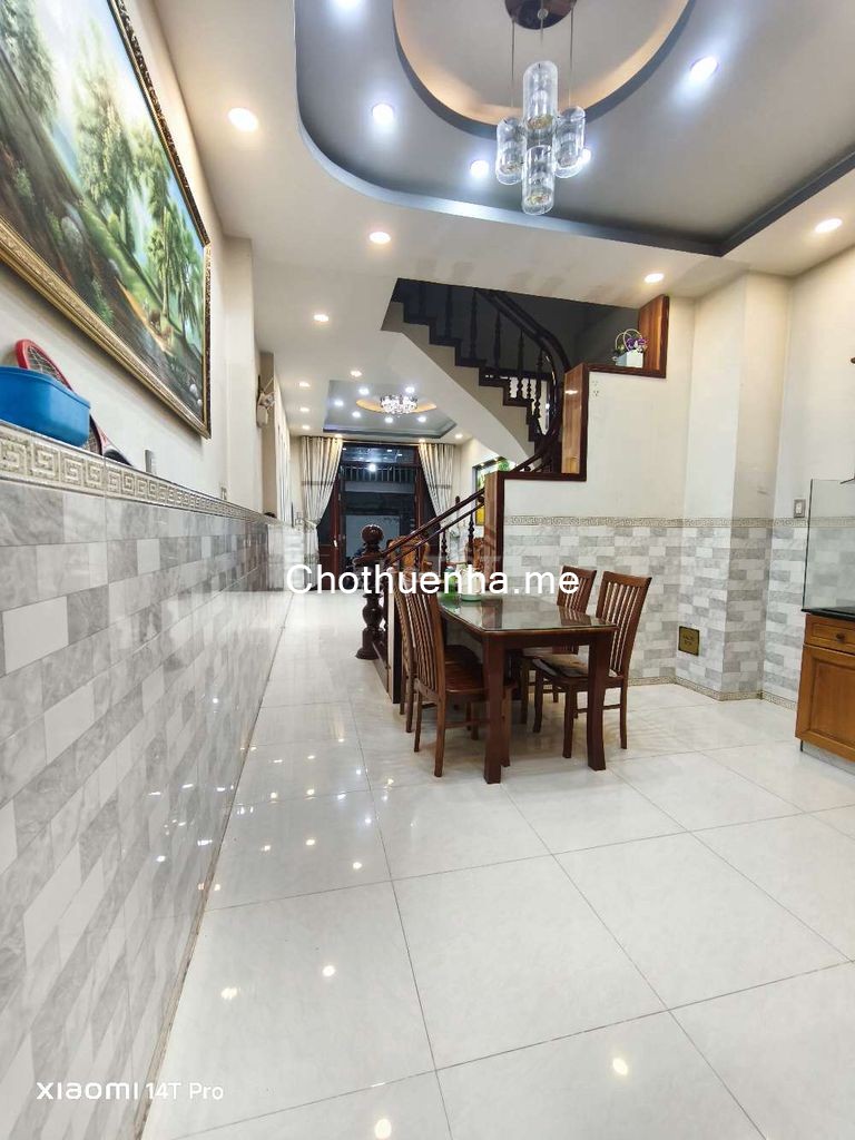 Cho Thuê Nhà 3 Tầng Full Nội Thất – HXH 635 QL 13 Gần Vạn Phúc