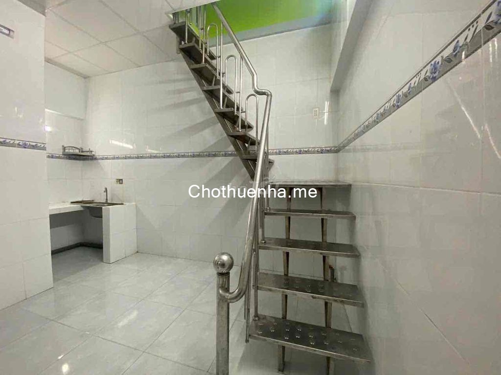 Nhà cho thuê nguyên căn mặt tiền hẻm xe hơi