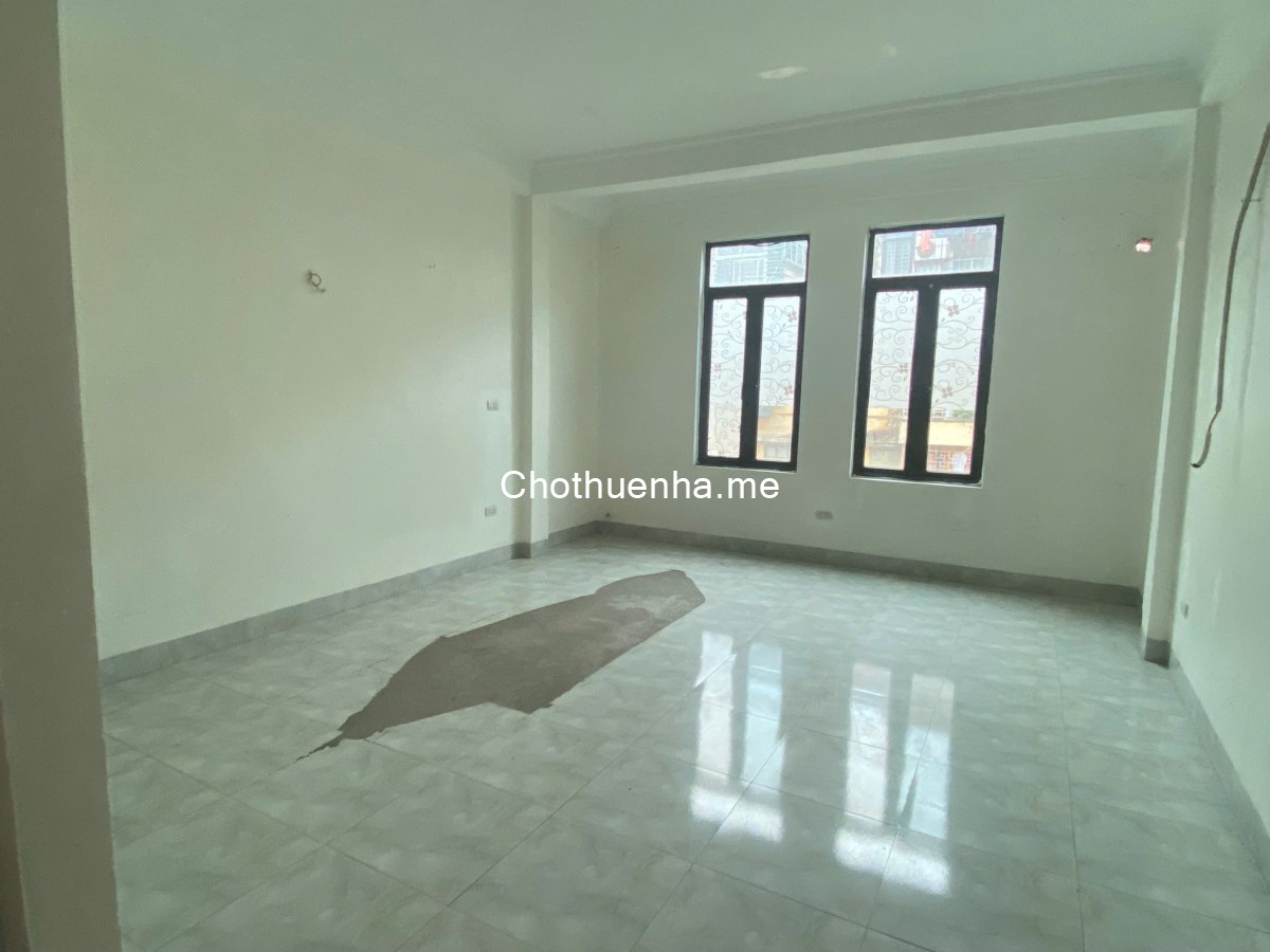 Cho thuê nhà phân lô Đền Lừ, 6 tầng x 40m2, 17 triệu Vp, KD, kho