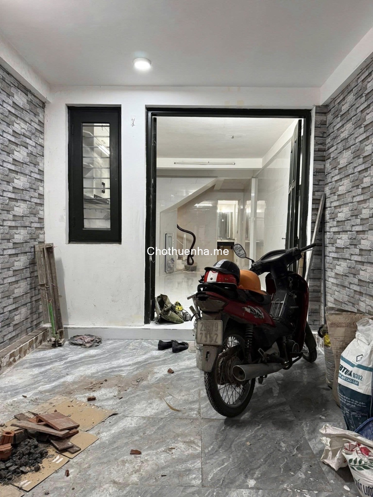 Cho thuê nhà ở nhóm 7 người Bùi Xương Trạch, 5 tầng, 40m2, 4 ngủ, 5 vệ sinh, 12 Triệu/th