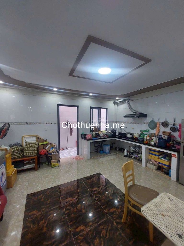 Cho thuê nhà đường Phạm Hùng Q7, 1 trệt, 1 lững, 3 phòng ngũ