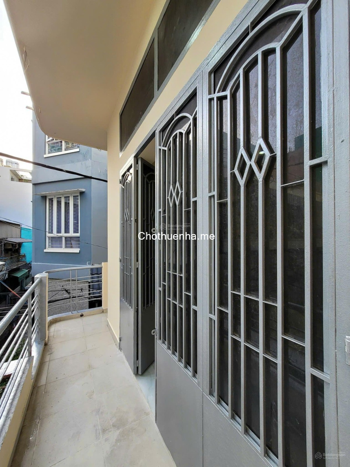 Nhà riêng 2 mặt tiền góc tại 392/8/* Đường Cao Thắng, Phường 12, Quận 10