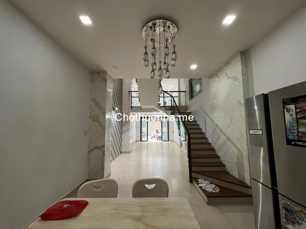 Cho thuê nhà đường số 28 khu Cư Xá Lữ Gia, P 15, Quận 11