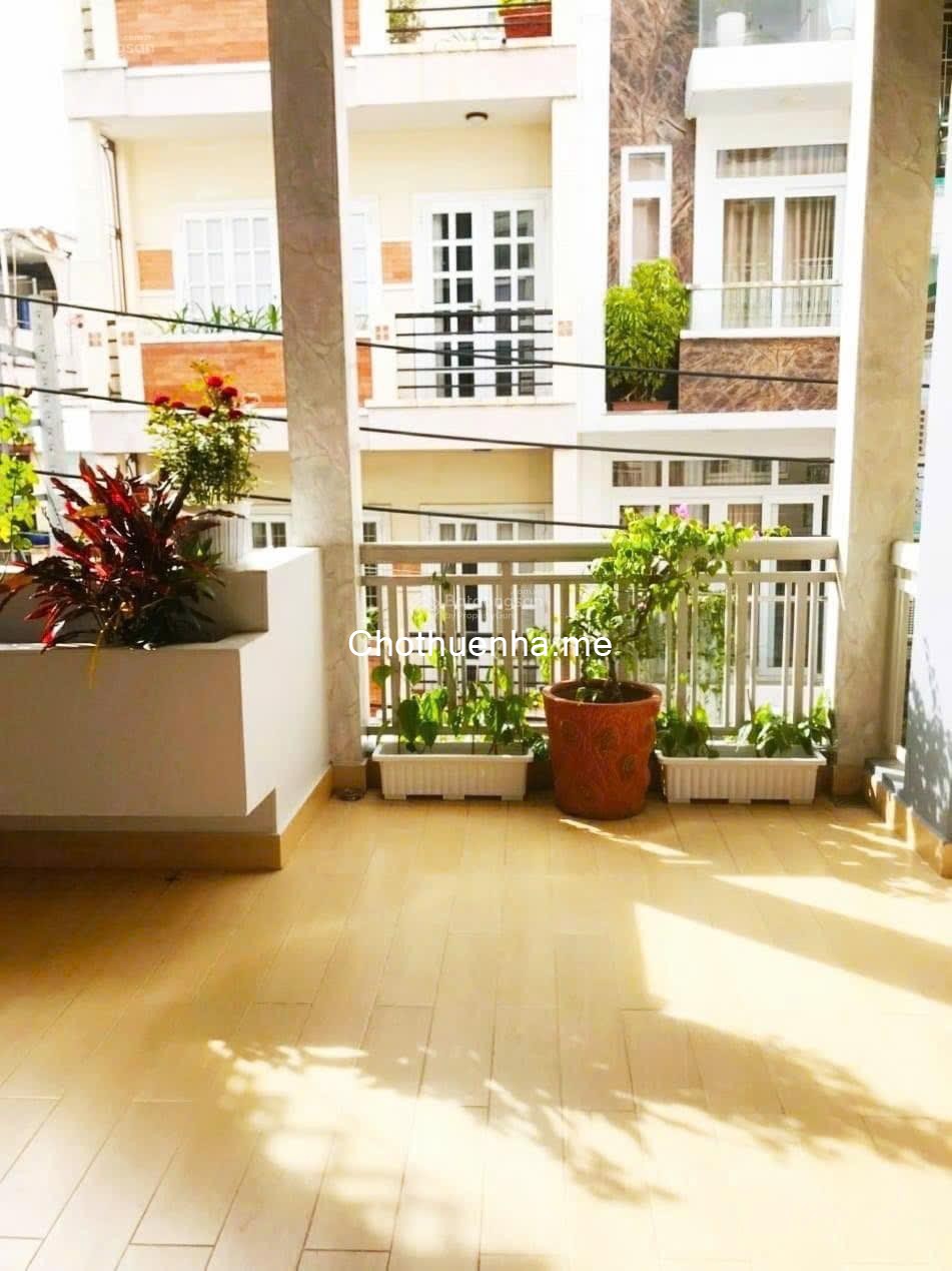 Nhà riêng cho thuê tại Huỳnh Văn Bánh, P 13, Phú Nhuận - 5 phòng ngủ + 5 WC