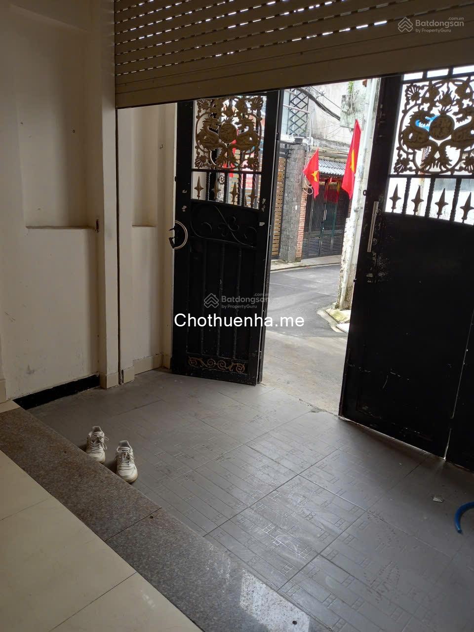 Cho thuê nhà hẻm ô tô Thích Quảng Đức - 5 PN, 5WC, 4 tầng