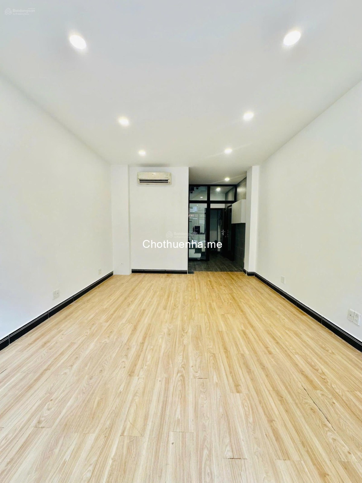 Cho thuê nhà nguyên căn mặt tiền Nguyễn Văn Trỗi, Phường 11, Phú Nhuận