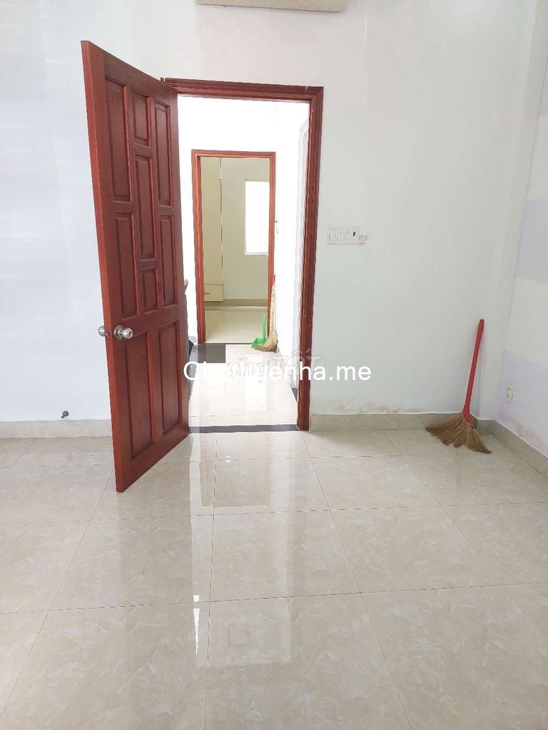 Cho thuê nhà nguyên căn hẻm 1/ Thống Nhất, 1 trệt, 3 lầu đúc