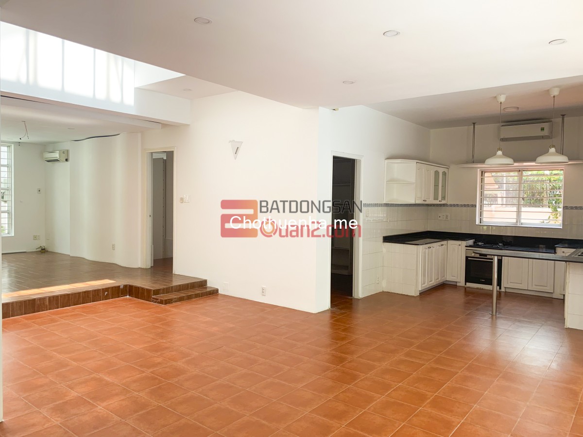 Cho thuê biệt thự sân vườn hồ bơi phường An Khánh (5 phòng ngủ)