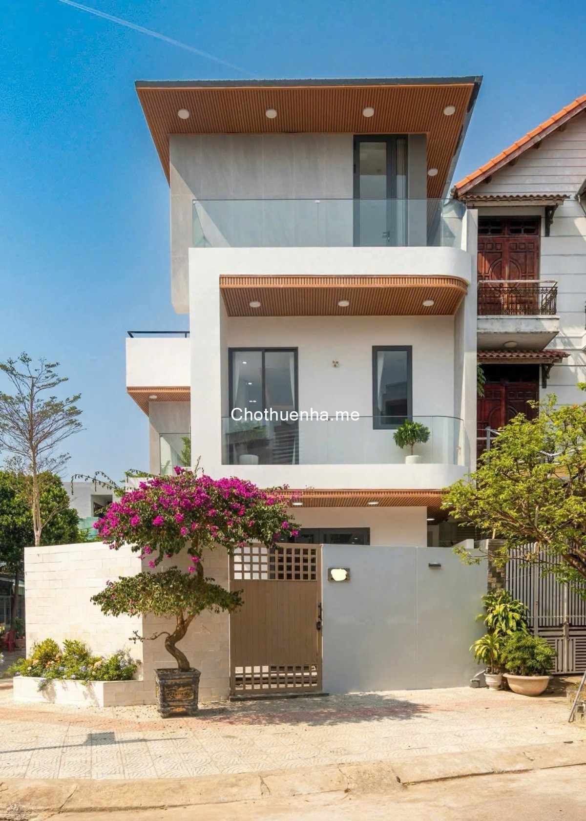 Cho thuê căn Villa 5 Phòng Ngủ - Nhà Mới - Đầy Đủ Trang Thiết Bị Cao Cấp