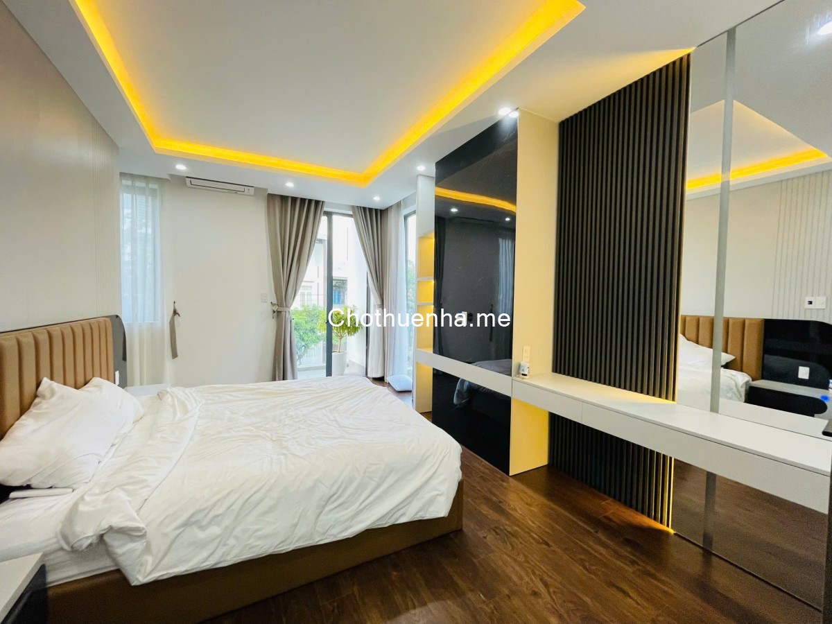 Cho thuê căn Villa 5 Phòng Ngủ - Nhà Mới - Đầy Đủ Trang Thiết Bị Cao Cấp