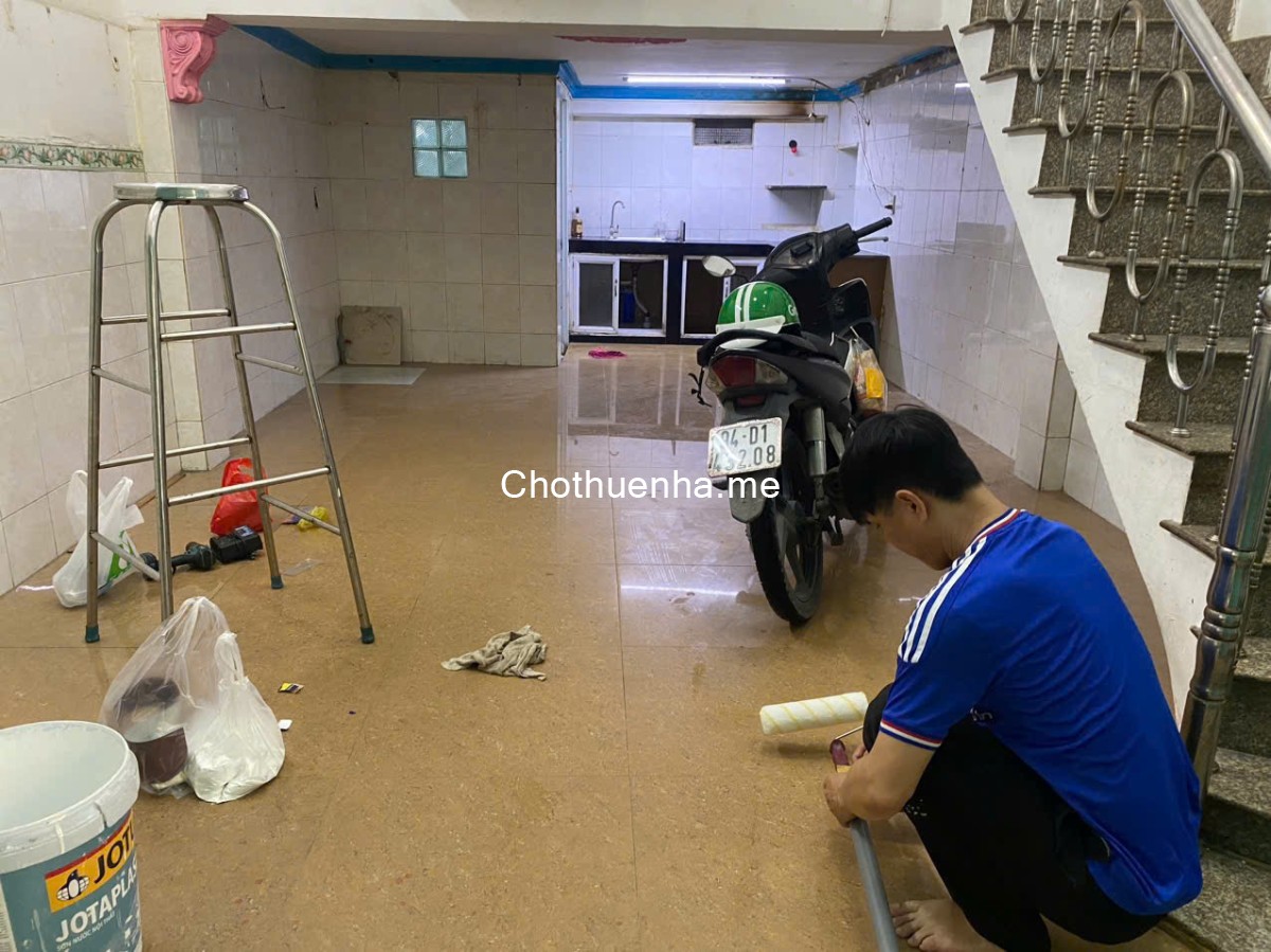 Chính chủ cho thuê nhà nguyên căn 1 trệt, 1 lửng, 2 lầu tại đường số Tân Quy, Quận 7