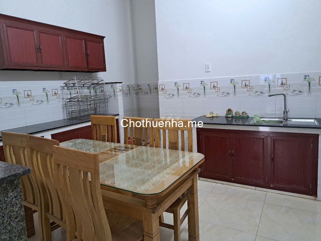 Cho thuê nhà ở trong khu dân cư ngay đường Tam Bình giao Tô Ngọc Vân, 1 trệt 2 lầu, 3 phòng ngủ 2 wc