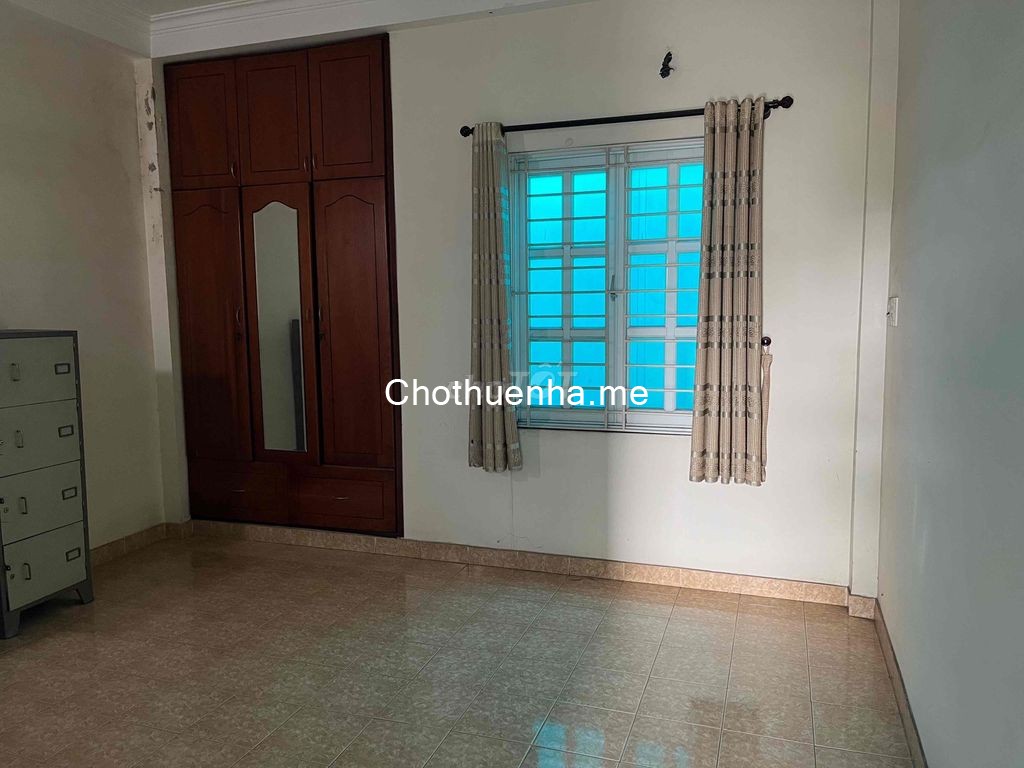 Cho thuê nhà lầu 2 lầu 1 trệt, 3 phòng ngủ, 3WC tại Linh Đông Thủ Đức
