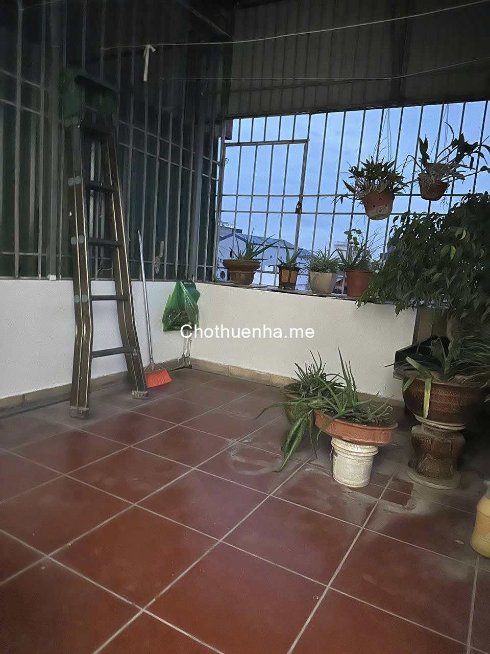 Cho thuê nhà ngõ 110 Đông Thiên 35m x 5 tầng. Giá chỉ 9tr5/tháng