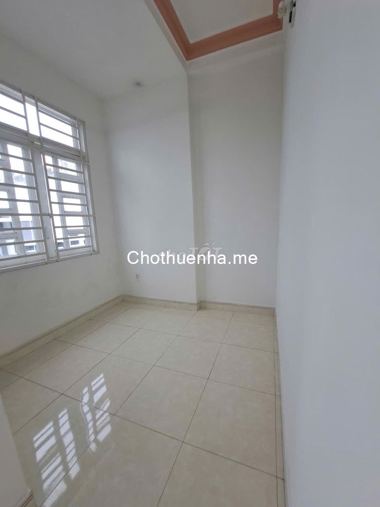 Cho thuê nhà ở trong khu dân cư ngay đường Tam Bình giao Tô Ngọc Vân, 1 trệt 2 lầu, 3 phòng ngủ 2 wc