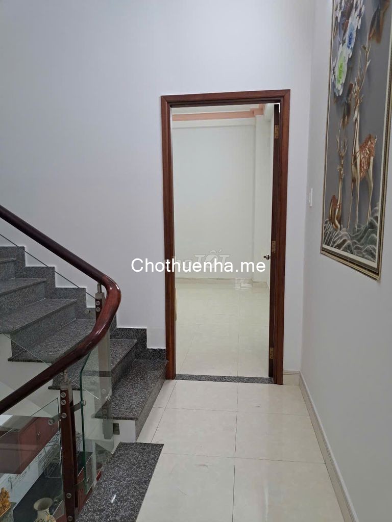 Cho thuê nhà ở trong khu dân cư ngay đường Tam Bình giao Tô Ngọc Vân, 1 trệt 2 lầu, 3 phòng ngủ 2 wc