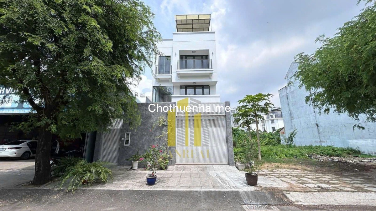 VILLA PHỐ THIẾT KẾ HIỆN ĐẠI TẠI QUẬN 2 - GARA 3 LẦU 8X24M - GIÁ 40 TRIỆU