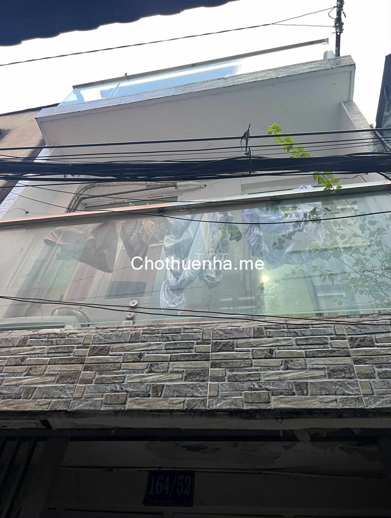 Cho thuê nhà đường Đoàn Văn Bơ Quận 4, 2 tầng, 12 triệu