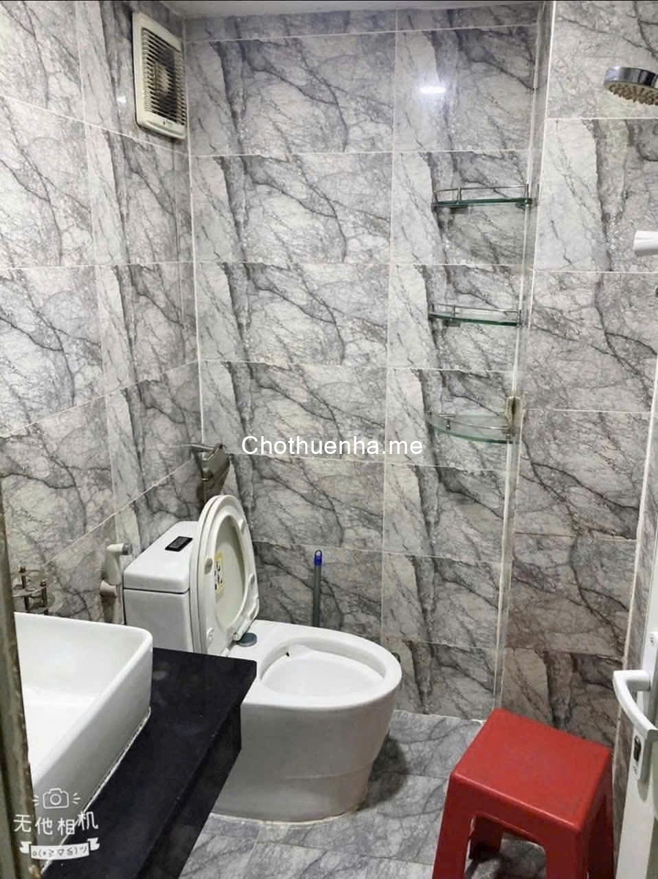 Cho thuê Nhà nguyen căn Trần Xuân Soạn, hẻm lớn, ôtô vào tận nơi, có chỗ để ôtô