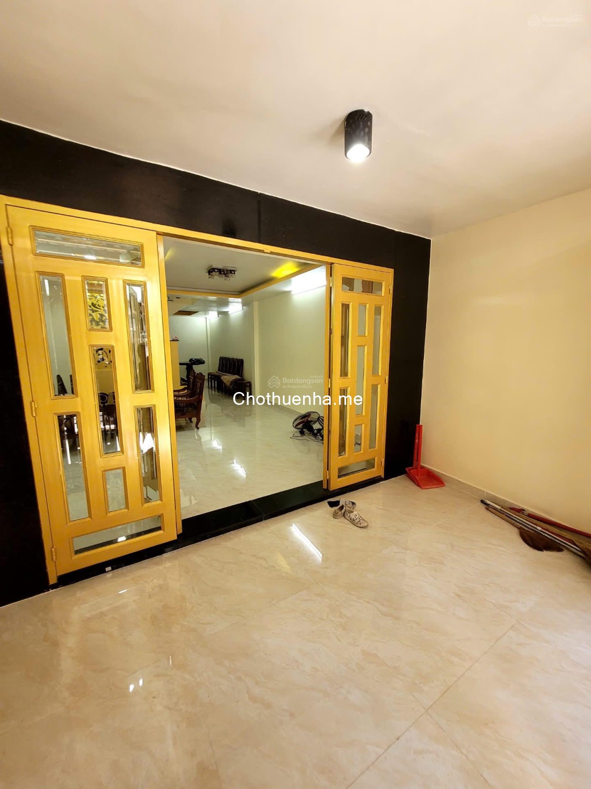 Cho thuê nhà 1 trệt 2 lầu 3 tầng 4 phòng hẻm Huỳnh Tấn Phát ngay KCX Tân Thuận