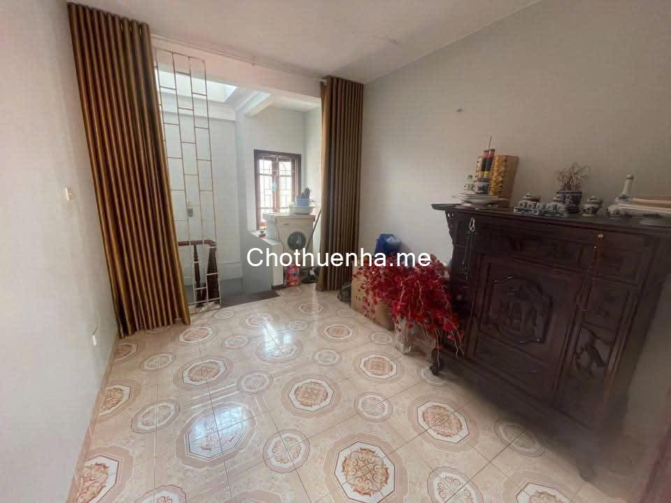 Cho thuê nhà nguyên căn ngõ 100 Pháo Đài Láng 25m2x5 tầng.3 ngủ khép kín, 12 triệu