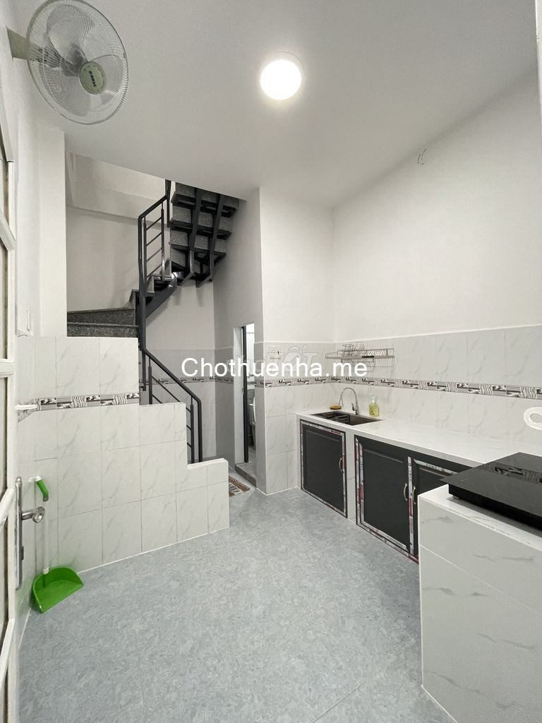 Nhà mới vào ở ngay Trần Bình Trọng, Phường 2, 1 Trệt 2 Lầu