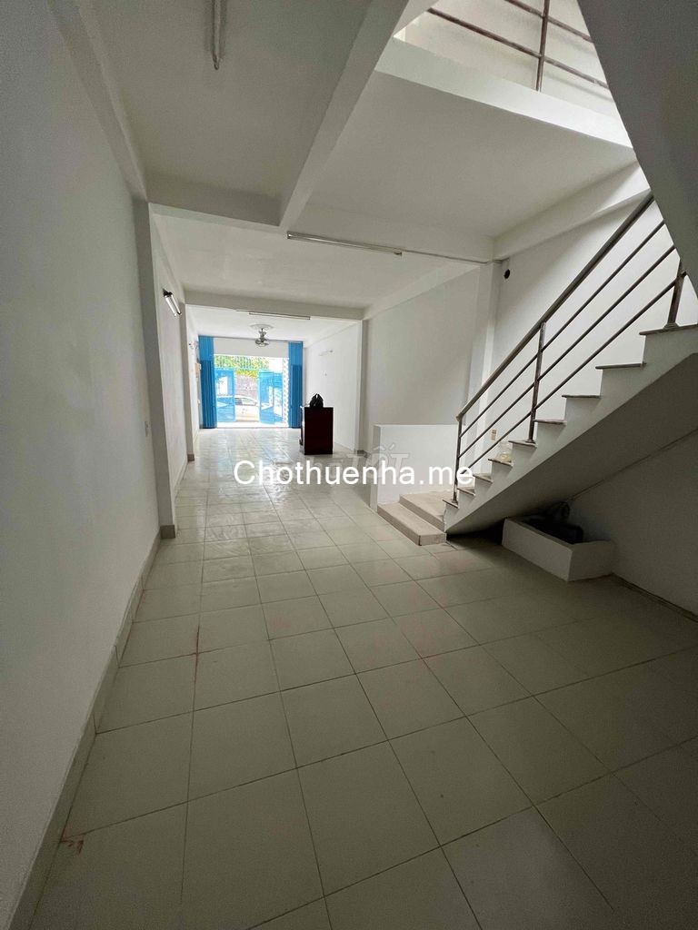 Cho Thuê nhà mặt tiền chợ gần Bitis và trường học ở quận 6