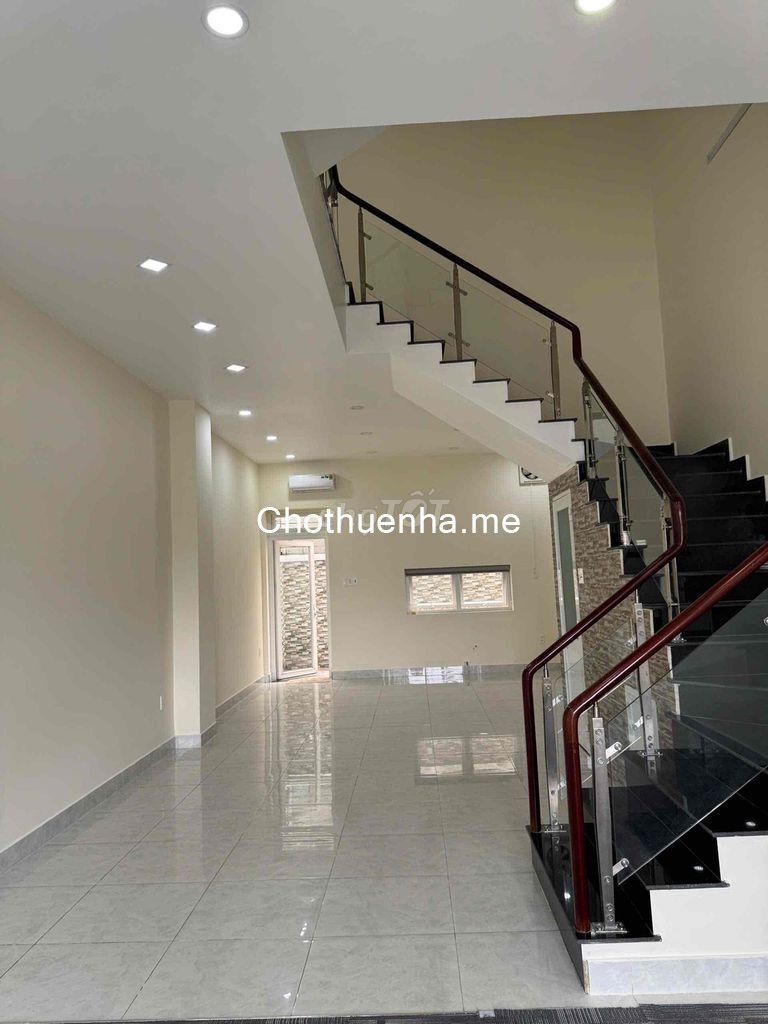 Cho thuê nhà phố mặt tiền Khang Điền 1 trệt, 2 lầu, gồm 4 phòng ngủ – 2 WC