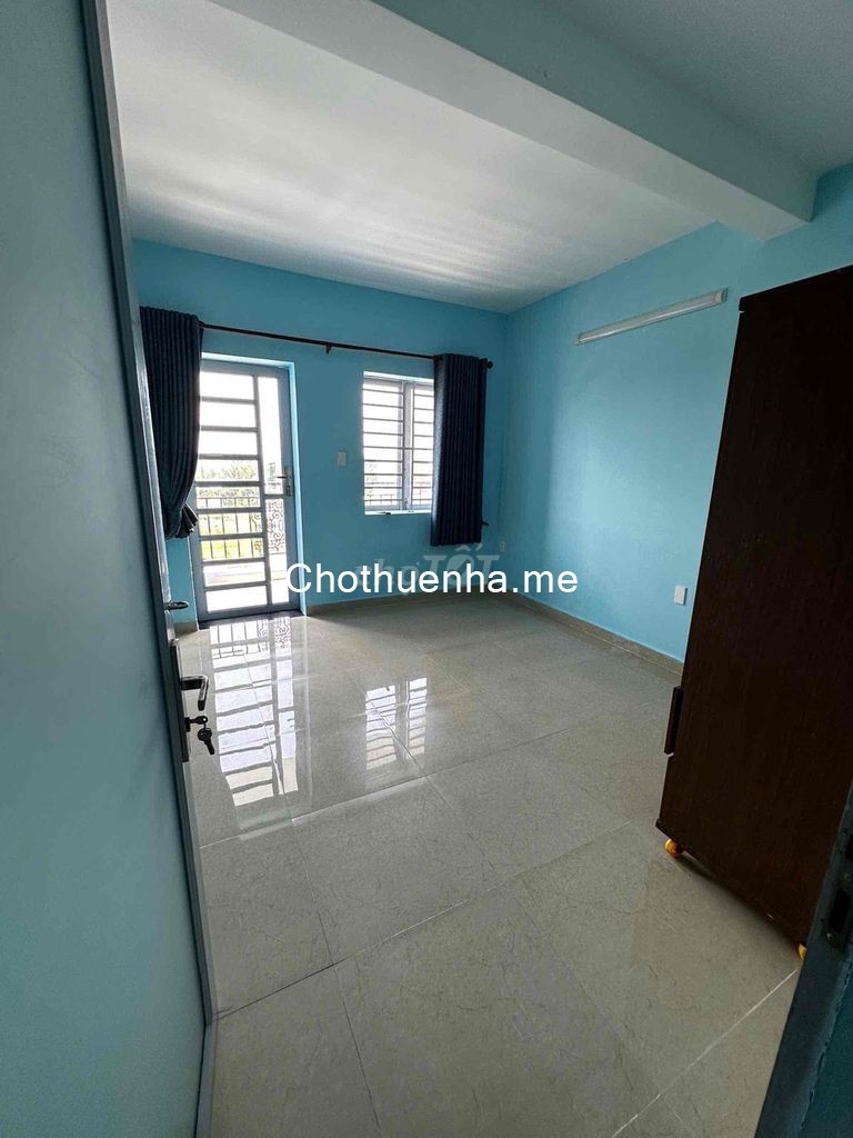 Cho thuê nhà nguyên căn 3 phòng ngủ 2wc đường Bưng Ông Thoàn