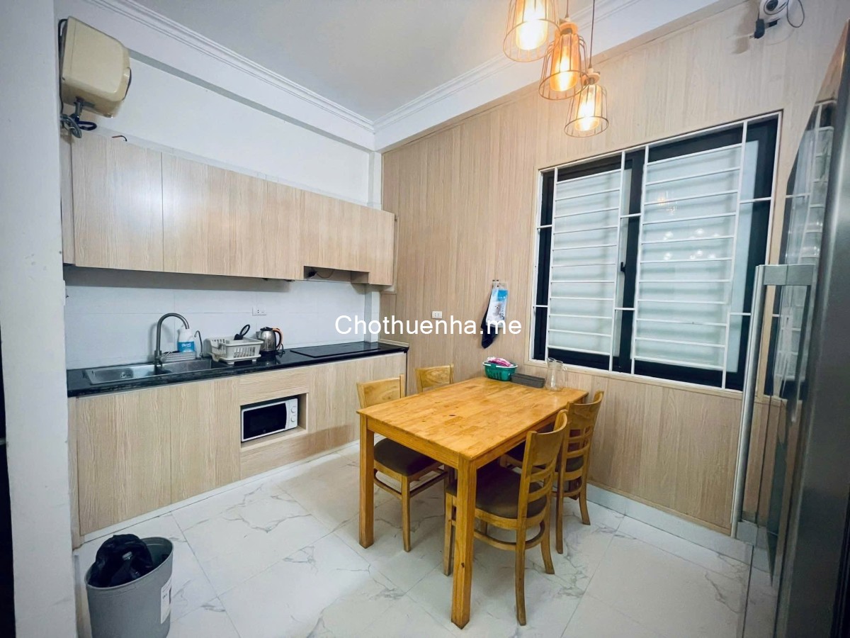 Cho thuê nhà nguyên căn ngõ 99 Định Công Hạ, 40m² x 3 tầng, 3PN, 10.8 triệu/tháng