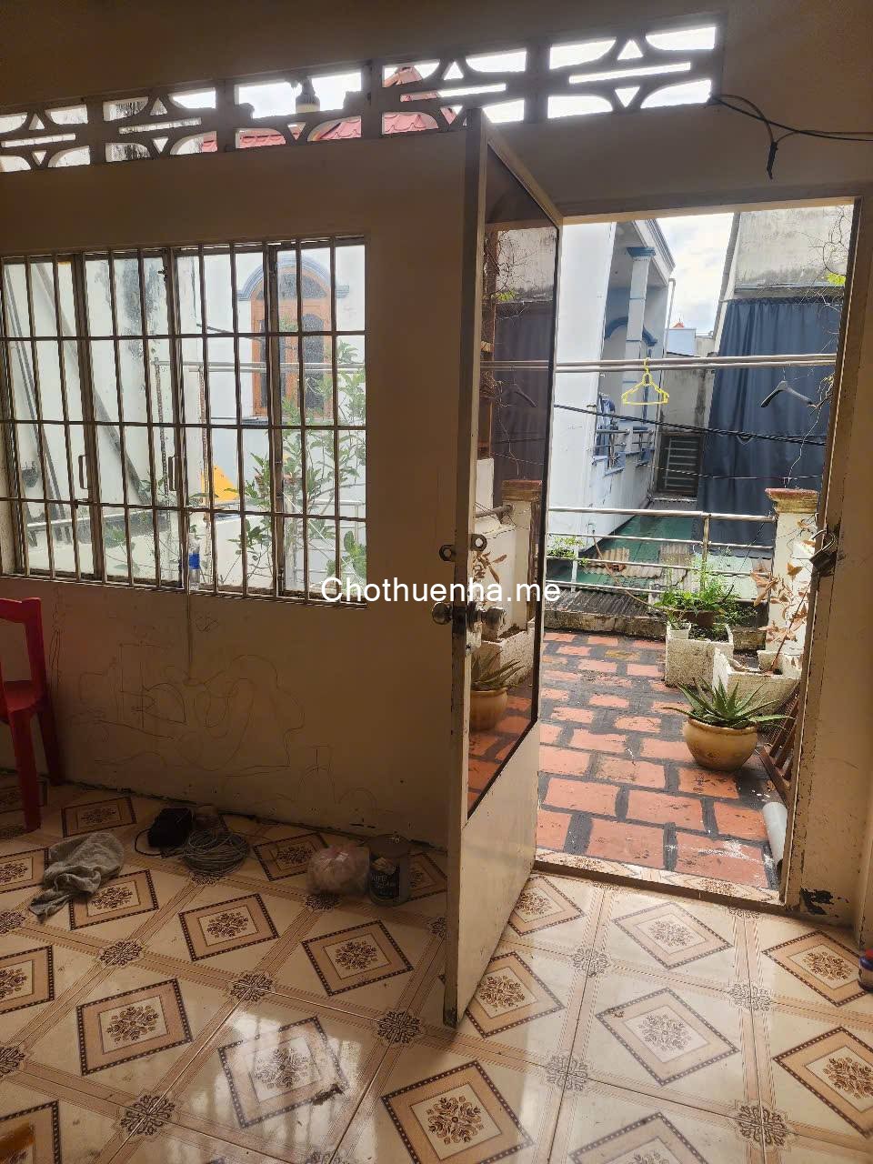 Nhà cho thuê 4,5m x 16m 1 lầu, 2 phòng ngủ, 2 tolet có 2 máy lạnh