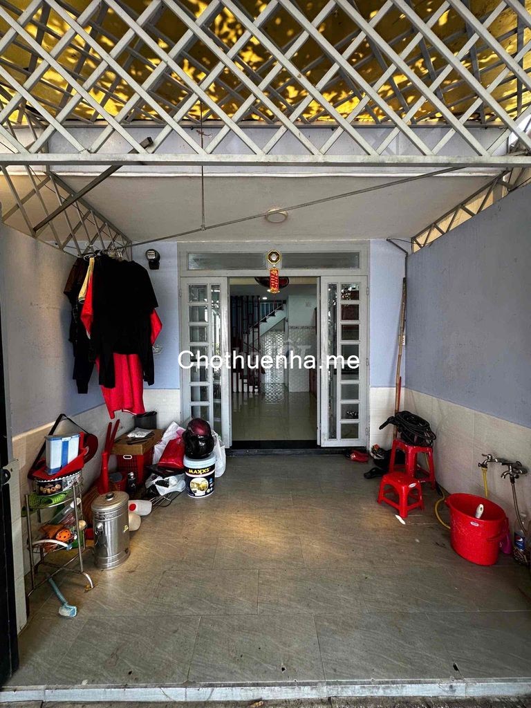 Cho thuê nhà nguyên căn 3 phòng ngủ 2wc đường Bưng Ông Thoàn